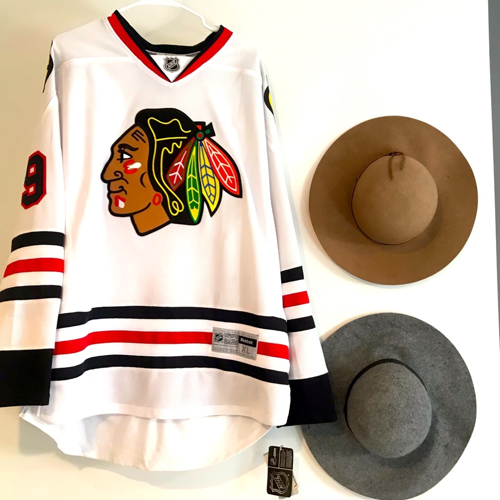 Autographed Bobby Hull Jersey #9